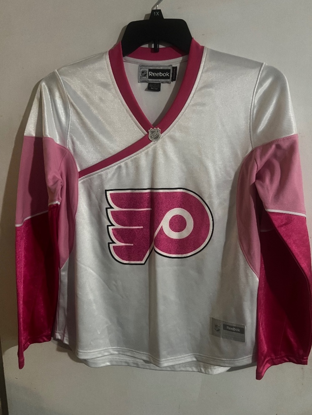 Philadelphia Flyers Womens Breast Cancer Edition Hockey Jersey , Size Medium